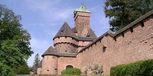 Das Elsass lädt ein: Burggeschichten im Mondlicht