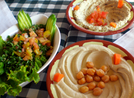 Nicht nur bei den Vorspeisen ist die Auswahl in der jordanischen Küche groß. (Foto: Karsten-Thilo Raab)