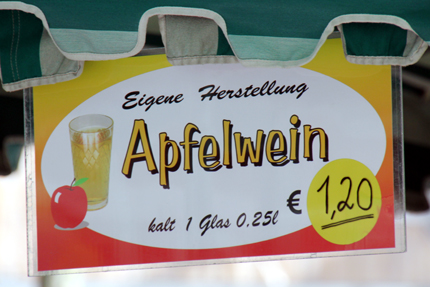 Apfelwein gehört zur Frankfurt wie der Main und die Skyline. (Foto: Ulrike Katrin Peters)