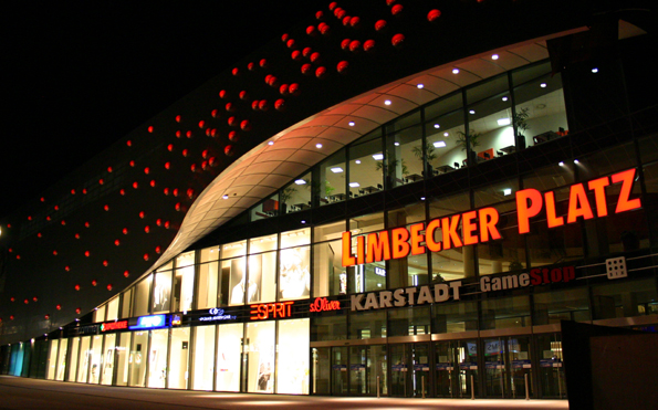 Einer der größten und modernsten Einkaufstempel Europas: Der Limbecker Platz in der Essener Innenstadt. (Foto: Karsten-Thilo Raab)