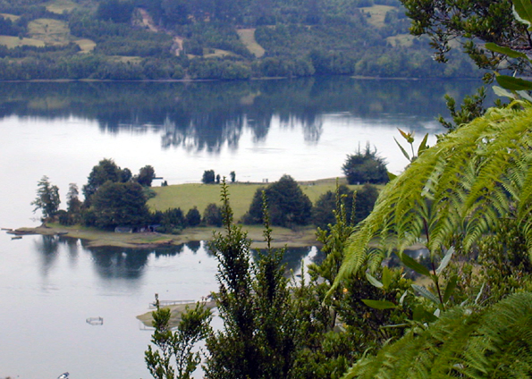 Grandiose, weitgehend unberührte Natur bestimmt den Zauber con Chiloé. (Foto: Melinka)