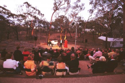 Im Undara Volcanic National Park findet vom 3. bis 5. Oktober die „Opera in the Outback“ statt. 