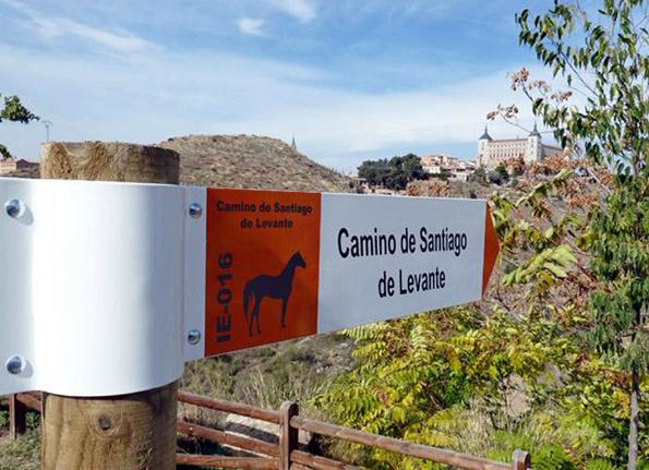 Das Grab des Apostels Jakobus lässt sich auf dem Camino de Levante auch per Pferd erreichen. 