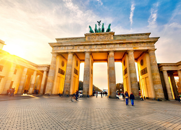 Gegen den aufkommenden Herbstblues helfen City-Trips wie sie mit Smartbox beispielsweise nach Berlin zu gewinnen gibt. 