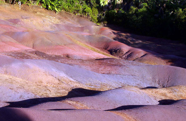 Naturwunder Terres des Couleurs - siebenfarbige Erde im Südwesten bei Chamarel