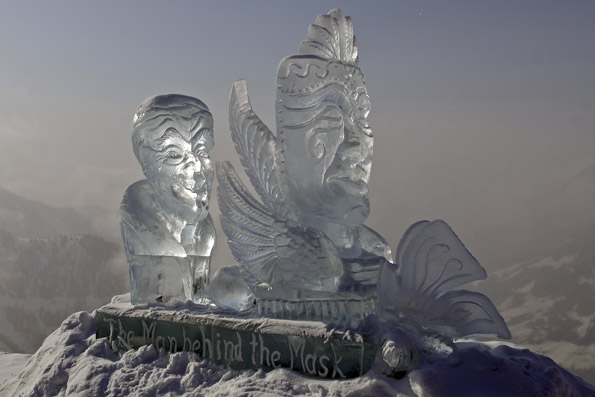 Auch kunstvoll geschnitze Werke aus Eis sind bei der ARt on Snow in Gastein zu sehen. (Foto: Gasteinertal Tourismus)