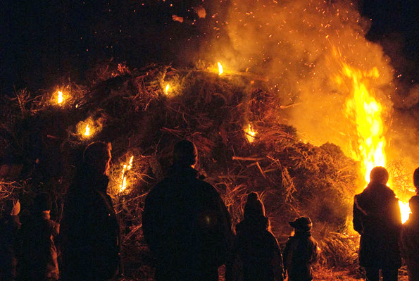 Gleich 14 Biikefeuer brennen in diesem Jahr auf der friesischen Insel Föhr. (Foto: Föhr Tourismus GmbH)