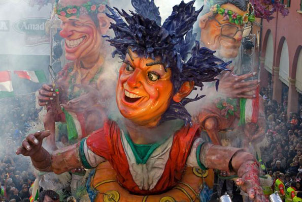 Karneval in Italien ist weit mehr als der berühmte Karneval von Vendig. (Foto: ENIT)