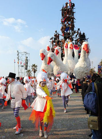 Auch der Carnevale  di Viareggio in der Toskana ist überaus sehnswert. (Foto: ENIT)