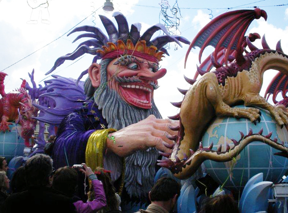 Der griechische Karneval steht dem närrischen Treiben in Deutschland und Österreich kaum nach. 