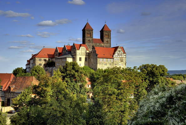 Überaus imposant: Der Schlossberg zu Quedlinburg. (Foto: Jürgen meusel)