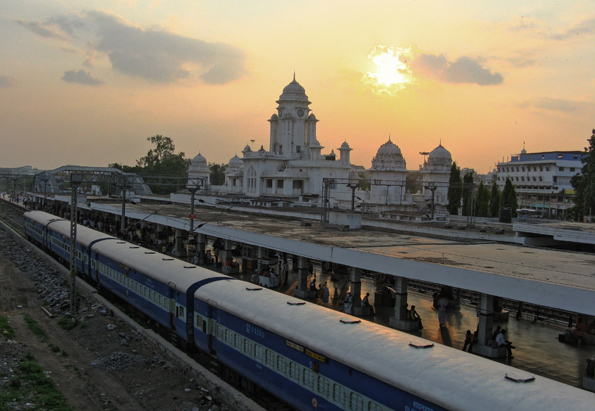 Das indische Hyderabad ist seit Juni 2014 gleichzeitig Hauptstadt von zwei unabhängigen Bundesstaaten. 