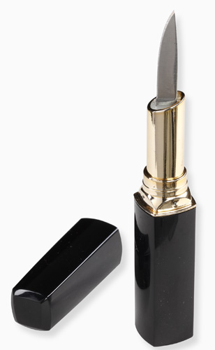 Im Top Secret werden auch Gadget der Spione wie dieses Lippenstiftmesser gezeigt. 