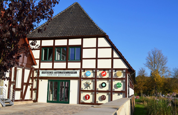 Das Deutsche Automatenmuseum in Espelkamp umfasst eine der weltweit größten und vielfältigsten Sammlungen von Münzgeräten.