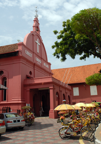 Die Christ Church gehört zu den Landmarken in Malakka. 