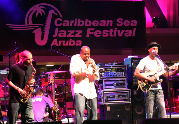 Beim Caribbean Sea Jazz Festival wird Aruba zur sonnenverwöhnten Musikbühne. (Foto: Karsten-Thilo Raab)