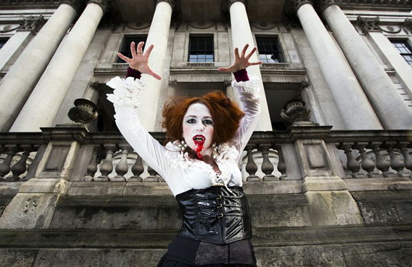 Schön schauderhaft: Die Gestalten, die beim Dracula Festival in Dublin unterwegs sind. 