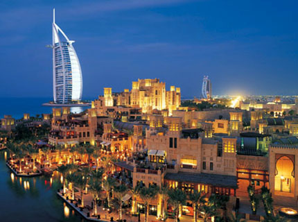 Architektonisch wartet Dubai immer wieder mit spektakulären Bauten auf. 