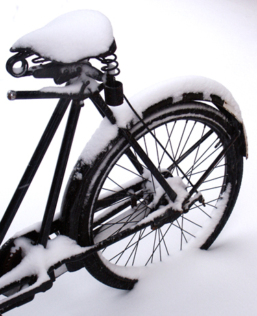 Bei Eis und Schnee auf das Rad zu steigen, ist nicht jedermanns Sache. (Foto: Karsten-Thilo Raab)