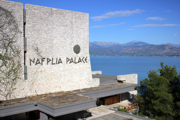 Das Nauplia Palace verspricht Luxus und Stil mit Blick auf den Argonischen Golf. (Foto Karsten-Thilo Raab)
