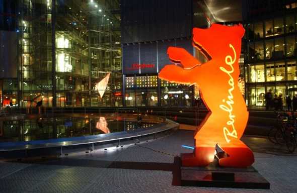 Insbsondere rund um das Sony Center am Potsdamer Platz ist während der Berlinale wieder der Bär los. (Foto Internationale Filmfestspiele Berlin)