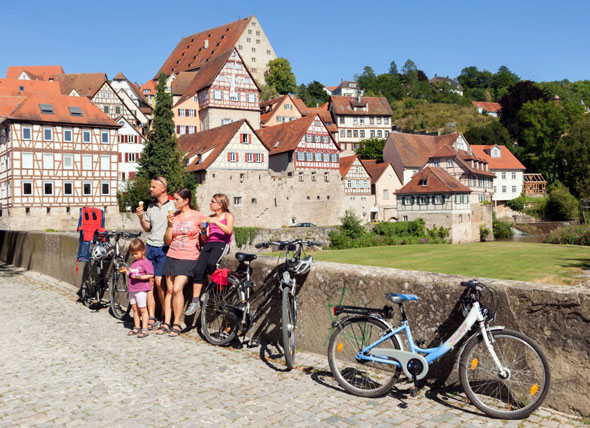 Auf zwölf erlebnisreichen Tagestouren können Radler die Region Hohenlohe und Schwäbisch Hall erkunden. (Foto: djd)