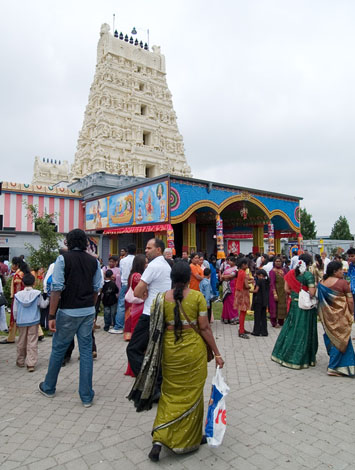 Der Sri Kamadchi Ampal Tempel ist längst zum Wahrzeichen von Hamm geworden. (Foto: Michael Höfner)