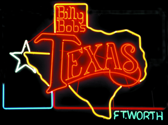 Billy Bob's Texas ist Kult und gilt als größte Honky Tonk Bar der USA. 