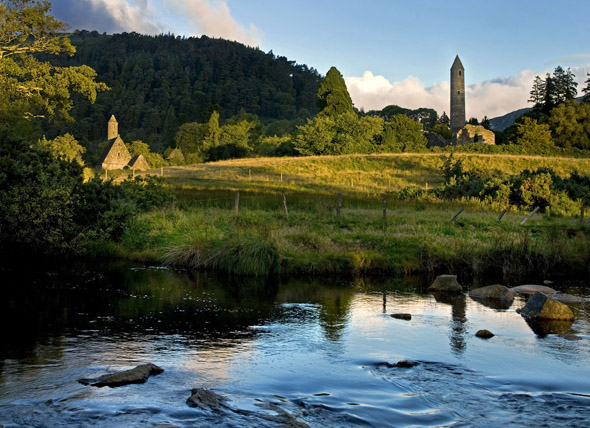 Von Geschichte und Geschichten geprägt: das irische Glendalough. 