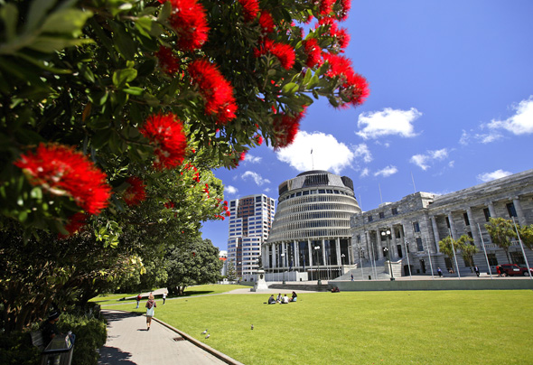 Seit 150 Jahren ist Wellington Haupstadt. Im "Bienenkorb" kommt Neuseelands Parlament zusammen. (Foto Rob Suisted)