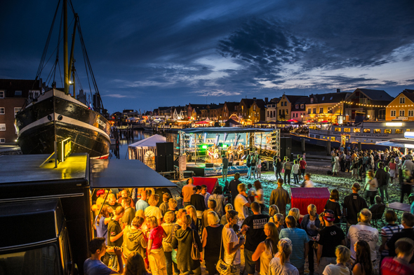 Fünf Tage lang feiert Husum sein Hafenfest mit einem bunten Programm und viel Live-Musik. (Foto Oliver Franke)