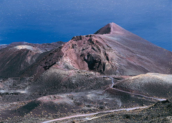 Wirkt fast wie eine Mondlandschaft aus einem Hollywoodfilm: der Vulkan Tenegui. (Foto Turespaña)