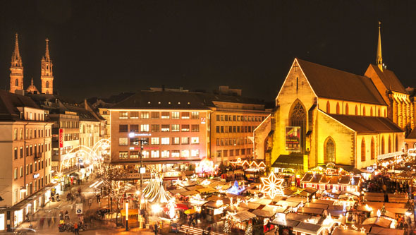 Der traditionsreiche Basler Weihnachtsmarkt befindet sich mitten in der schönen Altstadt. (Foto: Andreas Zimmermann)