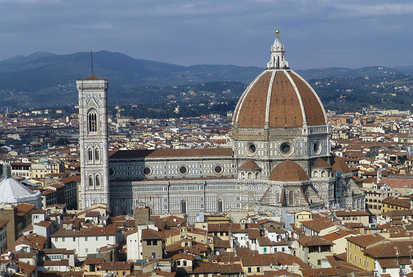 Beenden kann man den Besuch auf der Museumsterrasse mit einem atemberaubenden Ausblick auf die von Filippo Brunelleschi konstruierte Kuppel des Doms. (Foto Grueslayer)