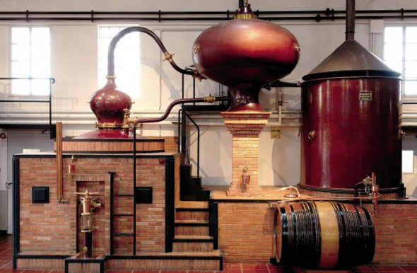 Viele Destillerien in Poitou-Charentes gewähren einen Einblick in die Cohnac-Produkltion. (Foto Martron Gerard)