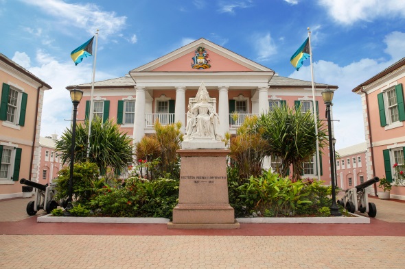 Überaus pittoresk: der Parliament Square in Nassau. (Foto Nassau Paradise Island)