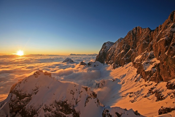 Traimhafte An- und Aussichten garantiert die Bergwelt der Steiermark den Winterwanderern. 