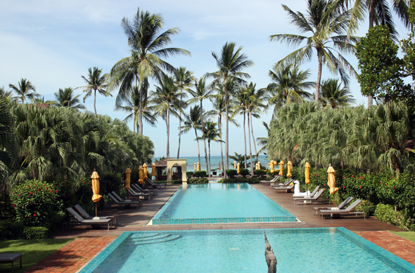 In Ergänzung zum Strand hält das Laem Yai Beach Resort noch drei Pools vor. (Foto Karsten-Thilo Raab)