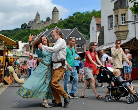 Feste, Märkte und Veranstaltungen auf der Burg und in der Stadt sorgen für Abwechslung und vermitteln ein hautnahes "Mittelalter-Feeling". (Foto: Heinz-Dieter Wurm)