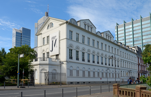 Der Eiungang des Jüdischen Museums in Frankfurt wurde verlegt. (Foto Holger Ullmann)