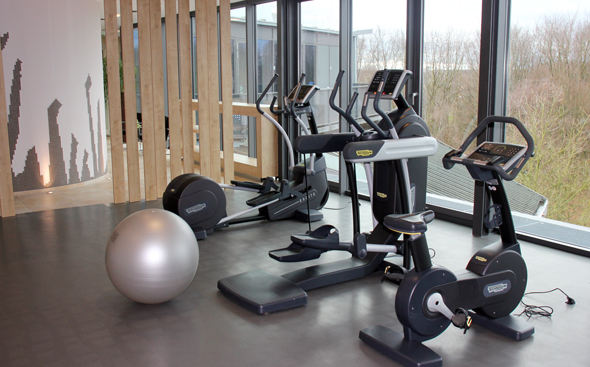 Im sechsten Stock finden sich Fitnessräume und die der Wellnessbereich. (Foto Karsten-Thilo Raab)