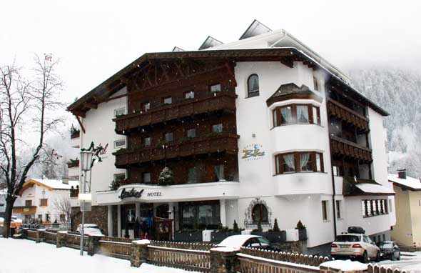 Direkt im Herzen von Nauders gelegen: das Alpen Comfort Hotel Central. (Foto Ulrike Katrin Peters)