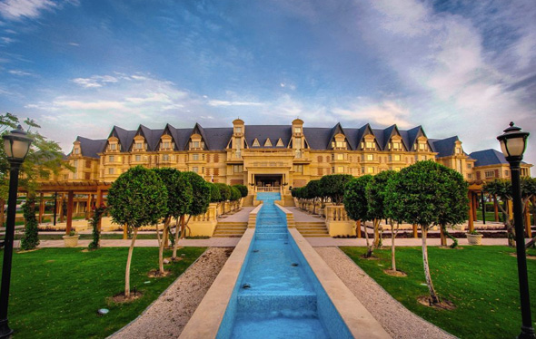 Das luxuriöse Gebäude des neuen Mövenpick-Hotels im viktorianischen Stil wurde bis dato als Grand Heritage Hotel Doha geführt. (Foto Mövenpick)