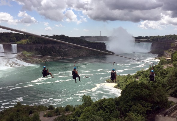 Die neue Zipline verspricht Adrenalinkick und atemberaubende Ausblicke zugleich. (Foto Ontario Tourism)