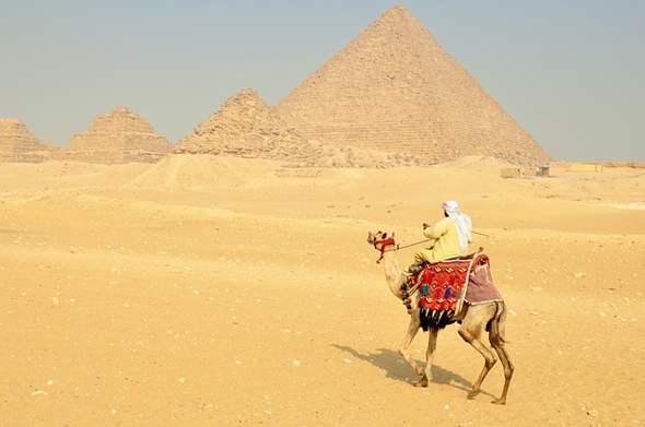 Mehr und mehr Touristen kehren Ägypten den Rücken zu und verschärfen so die Krise im Land. 