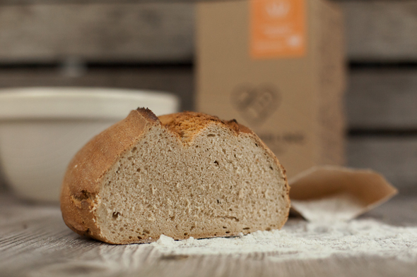 Beim Brot hat jeder seine eigenen Vorlieben. Erhältlich ist beispielsweise ein Backset für Dinkelbrot. 