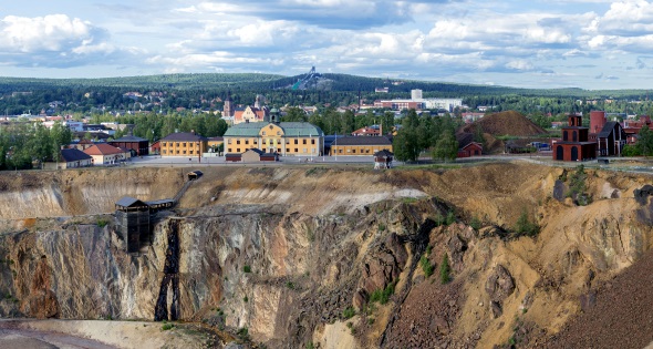 Die Grube des einstigen Kupferbergwerks im schwedischen Falun ist heute Weltkulturerbe. (Foto Mostphotos)