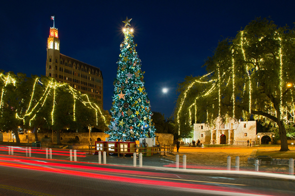 Auch San Antonio gibt sich überaus weihnachtlich. (Foto San Antonio CVB)