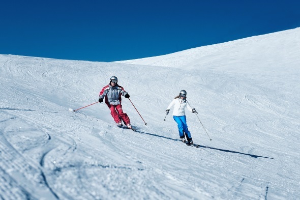 Ski und Rodeln gut heißt es traditionell am Wilden Kaiser. (Foto Alex Gretter)