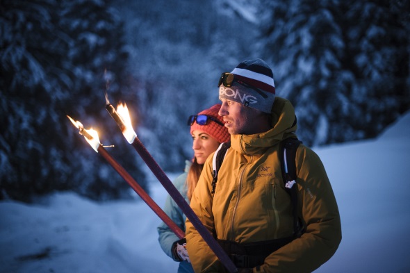 Auch eine Fackelwanderung ist Teil des Programms bei der 1. Winterwandernacht in Neustift im Stubaital. (Foto Andre Schönherr)